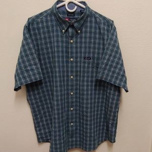 CHAPS BUTTON SHIRT IN 👍 CONDITION